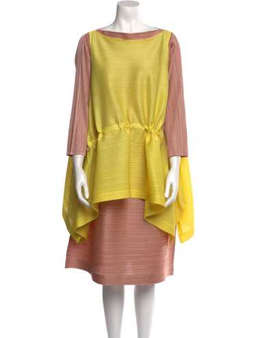 Issey miyake yellow pleats - Gem