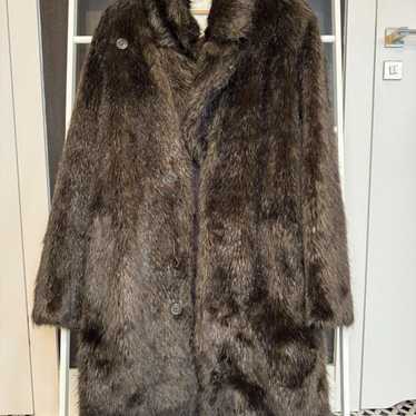 [Mela] FAKE FUR COAT グレイッシュベージュ the IT girl coat you've been waiting for 🐆 @julija