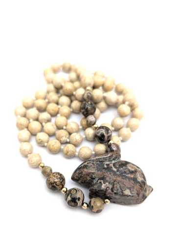 Leopard jasper necklace carved - Gem