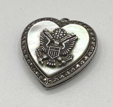 Wwii mother of pearl - Gem