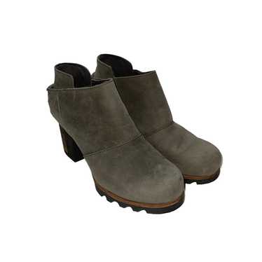 sorel addington strap bootie