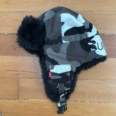 帽子 supreme REFLECTIVE CAMO TROOPER Supreme Reflective Camo Trooper (FW18) - $74