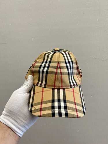 Burberry キャップ　LOVE リカルドティッシ　チェック　グラフィティ Burberry キャップ LOVE リカルドティッシ チェック グラフィティ