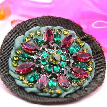 【PRADA】l brooch crystals クリスタル ブローチ フラワー Olive/Rose Metal brooch with crystals | PRADA