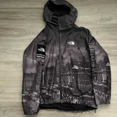 Supreme north face summit - Gem