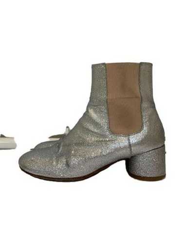 【MM6 Maison Margiela】Glitter Ankle Boots Silver MM6 MAISON MARGIELA Glitter Ankle Boots, $595 | farfetch.com