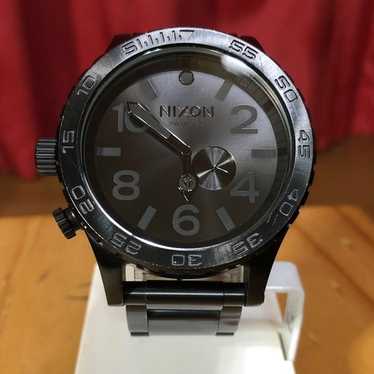 NIXON クロノグラフ 時計 300メートル防水　ガンメタル 未使用品】NIXON 51-30 ニクソン クロノグラフ 稼働品 腕時計