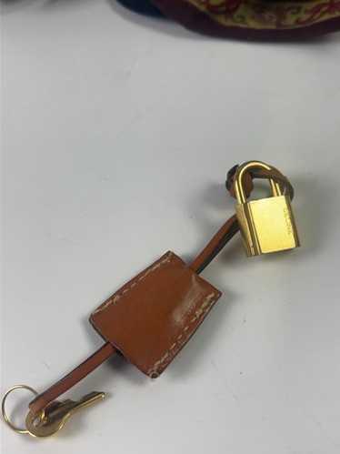 CELINE ブラス バッグ チャーム PADLOCK PADLOCK CHARM IN BRASS - GOLD | CELINE