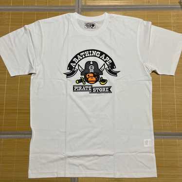 A BATHING APE BAP KAWS PIRATE STORE tシャツ A Bathing Ape Pirate Store Men's T-Shirt 2024 SS Model APE