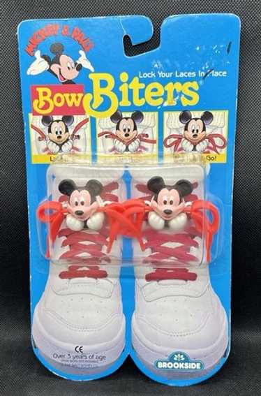 ヴィンテージミッキーBow Biters 1989BROOKSIDE靴紐ホルダー ヴィンテージミッキーBow Biters 1989BROOKSIDE靴紐ホルダー