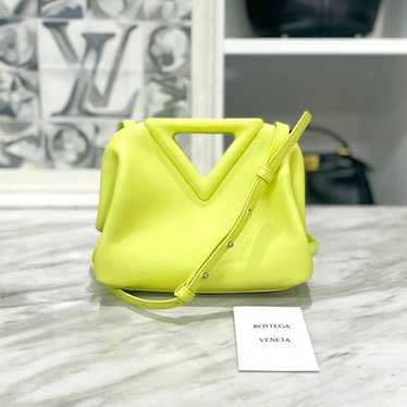 BOTTEGA VENETA POINT PICCOLA ザ・トライアングル BOTTEGA VENETA POINT ザ・トライアングル (BOTTEGA VENETA