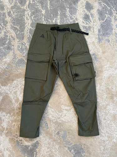 Nike ACG Smith Summit Cargo Pants - Cargo Khaki / Black