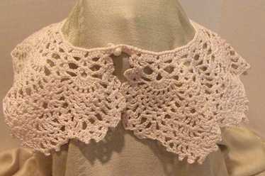 Crochet scalloped collar - Gem