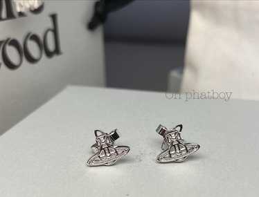 ★Vivienne Westwood★ Vivienne Westwood 62020033 S108 Mini B Vivienne Westwood] Mini bath relief earrings 62020033/S108