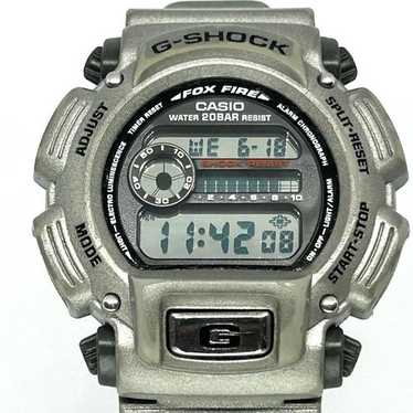 CASIO G-SHOCK FOX FIRE デジタル腕時計　DW-8100 CASIO G-SHOCK FOX FIRE デジタル腕時計 DW-8100