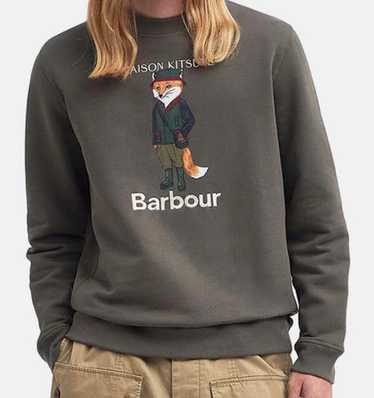 ★入手困難★BARBOUR X Maison Kitsune BEAUFORT CREW SWEAT Barbour x Maison Kitsuné Beaufort Crew Sweat Black | END. (AR)