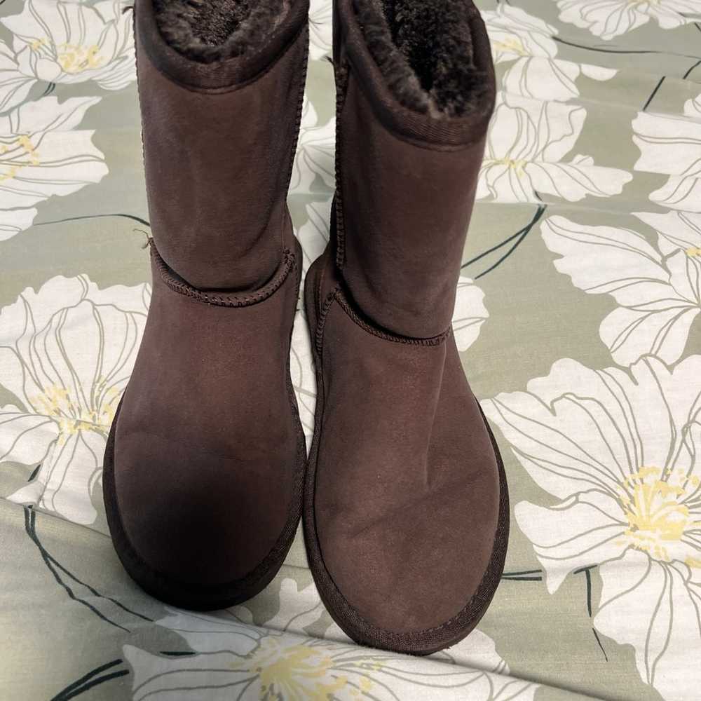 Uggs - image 1