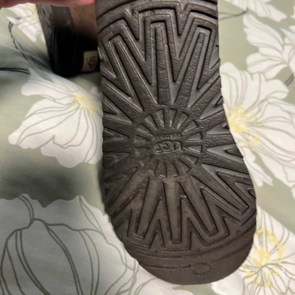 Uggs - image 3