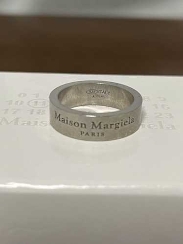 【関税＆送料込み】Maison Margiela Ribbed Chunky Ring Maison Margiela Ribbed Chunky Ring | Silver | FARFETCH BN