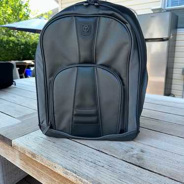 TUMI T-TECH 黒 リュック　T-TECH NETWORK 58581D TUMI 美品 トゥミ T-TECH NETWORK ティーテック ネットワーク