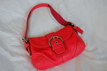 ♡最終値下価格♡COACH STRWB NORA ポーチ エレクトリックレッド NWT Coach Nora Kisslock Crossbody With Strawberry C8401 | eBay