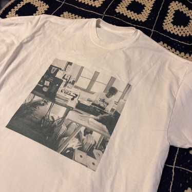 stussy Tシャツ J DILLA Stussy X J Dilla Turn It Up Tee White - Hip Hop Producer RIP