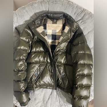 BURBERRY オリーブグリーン ダウンジャケット 40 BURBERRY オリーブグリーン ダウンジャケット 40