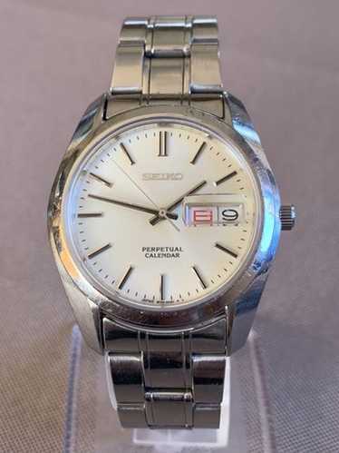 SEIKO PerpetualCalendar クォーツ腕時計8F33-00A0 2025年最新】セイコー 8F33-00A0の人気アイテム - メルカリ