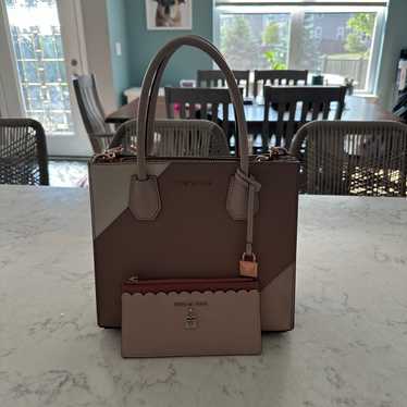 【期間限定キャンペーン】 MICHAEL KORS ピンクバックパック 公式アウトレット】COOPER ドーム バックパック - MK