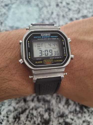 時計 CASIO G-SHOCK DW-5600C 901 Vintage 1990 Casio G-Shock DW-5600 mod 901 Japan in Working