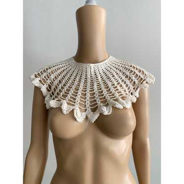 Crochet scalloped collar - Gem