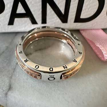 Pandora Signature Two-tone I-D パンドラ Pandora Signature Two-tone I-D Pavé Bangle 16cm/17.5cm/19cm