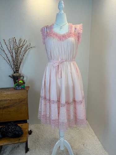 AI　70s Pale Pink Mexican Dress 70s MEXICANA SLOAN STREET PASTEL PINK PINTUCKED COTTON AND