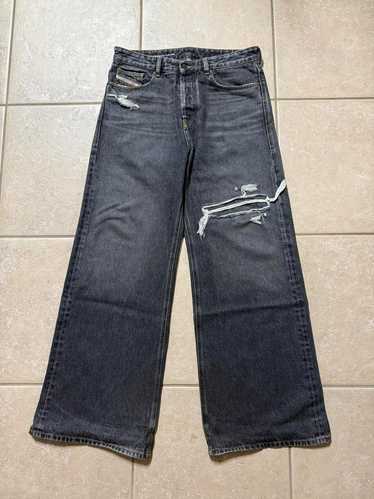 DIESEL D-RISE W30L32 モーガン　OURs 最新な d-rise diesel d-sire モーガン蔵人 ワイドデニム ours