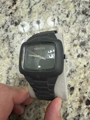 NIXON プレイヤー　ピンクゴ−ルド 51-30 Chrono Watch | Gunmetal / Blackberry / Gold