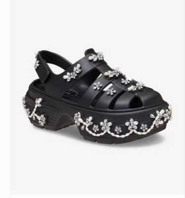 話題のコラボ☆Simone Rocha×crocs ストンプ フィッシャーマン Simone Rocha - Stomp Fisherman – Simone Rocha US