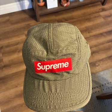 帽子 Supreme Lasered Twill Crusher Olive Supreme Lasered Twill Crusher (SS23) - $60