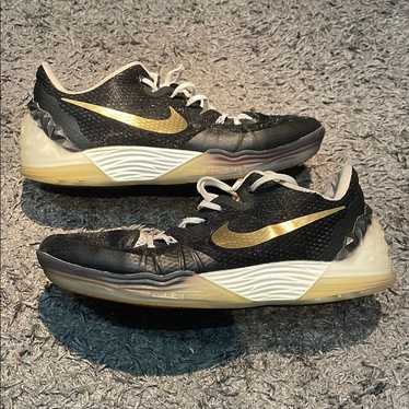 メ*6様 コービー　ヴェノメノン5 KobeVENOMENON 5 EP バスケ メ*6様 コービー ヴェノメノン5 KobeVENOMENON 5 EP バスケ 楽天