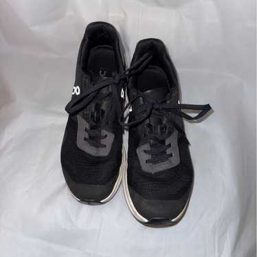 On cloudrift shoes - Gem