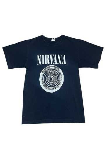 ミュージシャン NIRVANA Y2K 2003 VESTIBULE GLDAN XL NIRVANA Y2K 2003 VESTIBULE GLDAN XL ラスト1 - メルカリ