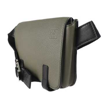 LOEWE/Military Messenger ソフトカーフ グレインレザー バッグ ミリタリー メッセンジャーバッグ XS（ソフトグレインカーフ