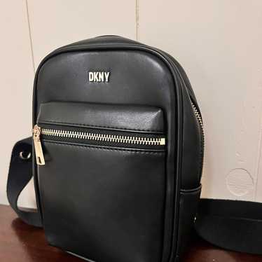 Dkny leather sling bag - Gem