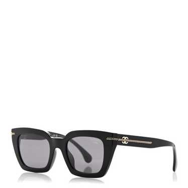 Chanel サングラス　5304-A CHANEL Chain Sunglasses 5304 Black 688719 | FASHIONPHILE