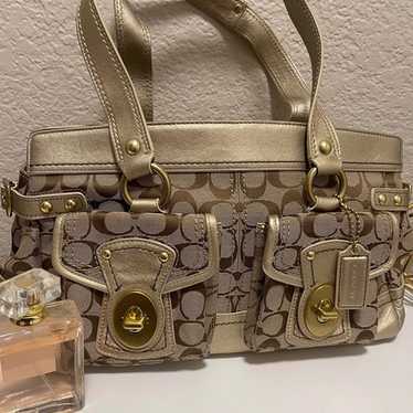 バッグ Coach Legacy TurnLock Slim Flap Shoulder Coach Legacy TurnLock Slim Flap Shoulder Bag White Beige