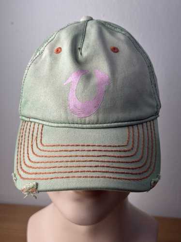 True Religion ビンテージ加工キャップスパンコール　ホワイト　カーキ True Religion ビンテージ加工キャップスパンコールホワイトカーキ