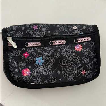 ■LeSportsac■COSMETIC CLUTCH フリル Shiny Black Cosmetic Clutch | LeSportsac
