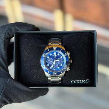 時計 SEIKO Prospex Diver LOWERCASE V175-0DV0 SEIKO Prospex LOWERCASE V175-0DV0 Black Dial Solar Men's