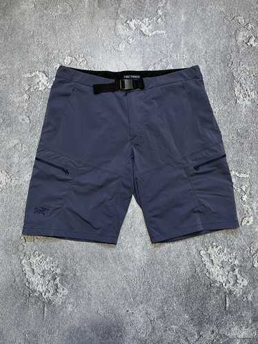 Arcteryx shorts 32 - Gem
