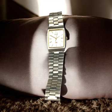 美品 SEIKO セイコー 5 メンズ 5Y01-5040 クォーツ 腕時計 美品 SEIKO セイコー 5 メンズ 5Y01-5040 クォーツ 腕時計