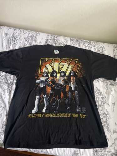 ミュージシャン KISS ALIVE WORLDWIDE TOUR TEE 1996-1997 Vintage 1996-97 Kiss Alive/Worldwide Tour Concert T-Shirt